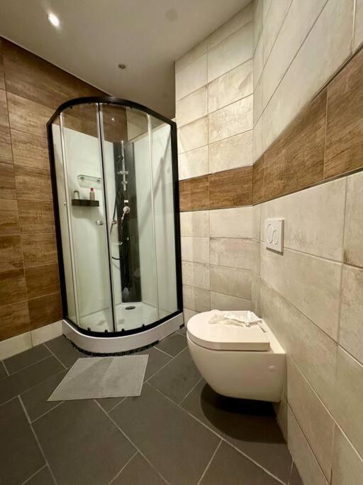 Wohnung Am Schloss 2 - Bestes Apartment In ไวล์บวร์ก ภายนอก รูปภาพ